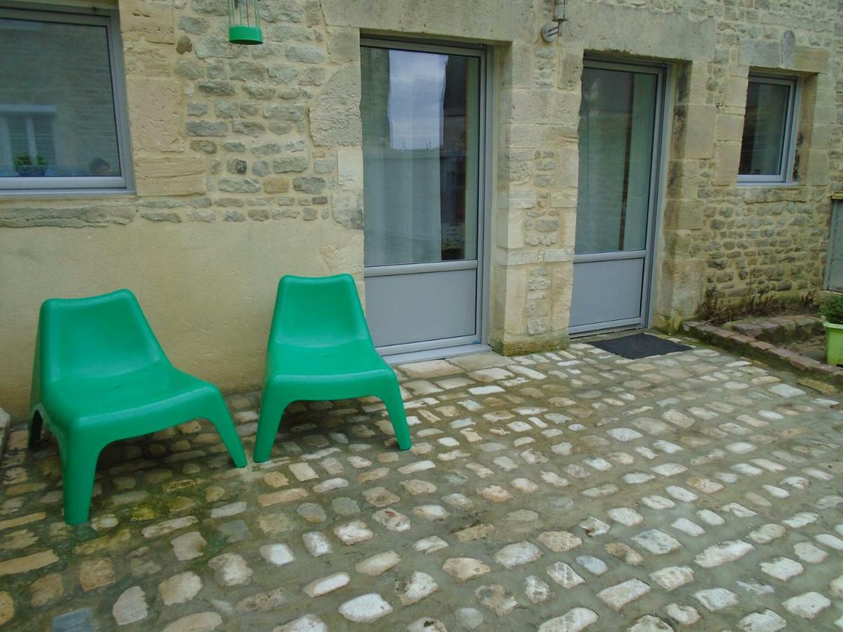 La Colombe Formigny Exterior photo